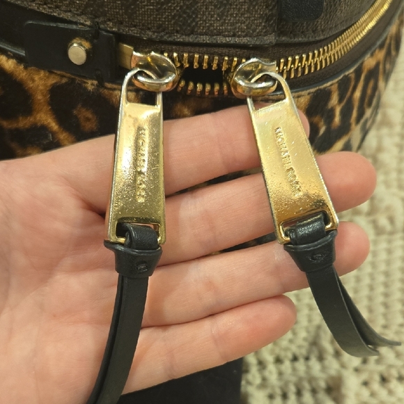 FINAL PRICE. Leopard Michael Kors Brown and Black Backpack RHEA MEDIUM - Picture 7 of 8